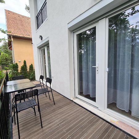 Oet Fenyo Apartmanhaz Siófok Buitenkant foto