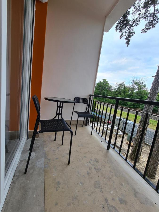 Oet Fenyo Apartmanhaz Siófok Buitenkant foto