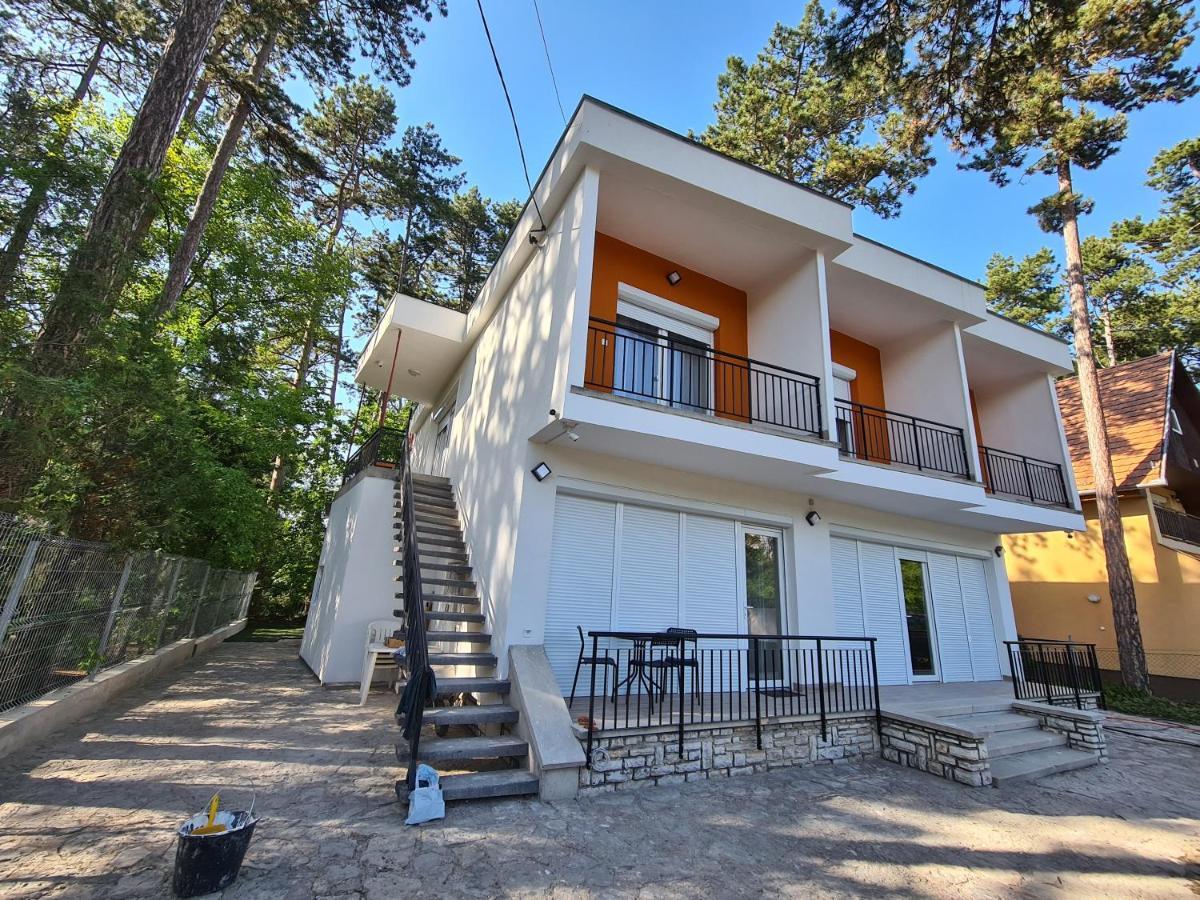 Oet Fenyo Apartmanhaz Siófok Buitenkant foto