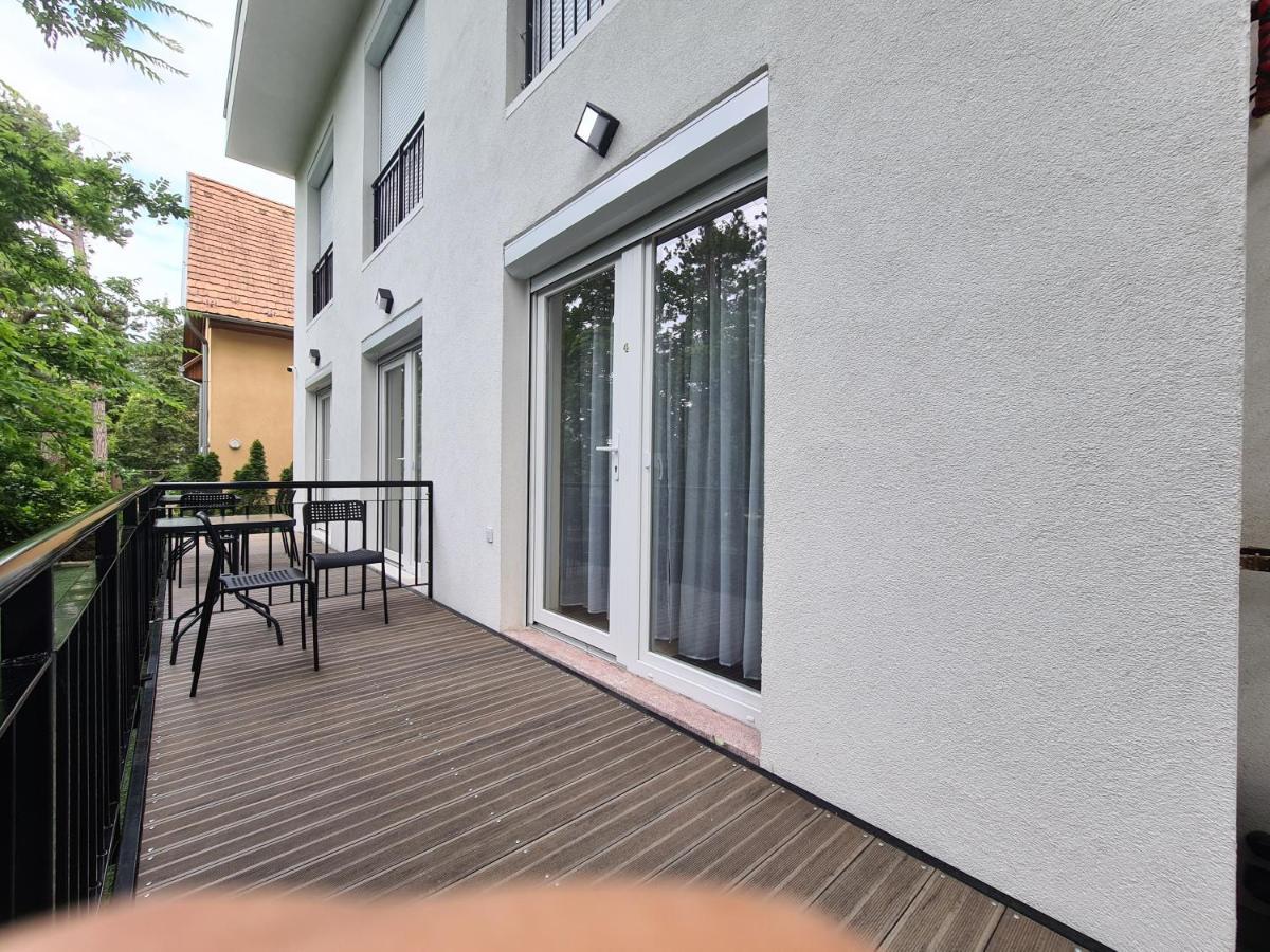 Oet Fenyo Apartmanhaz Siófok Buitenkant foto